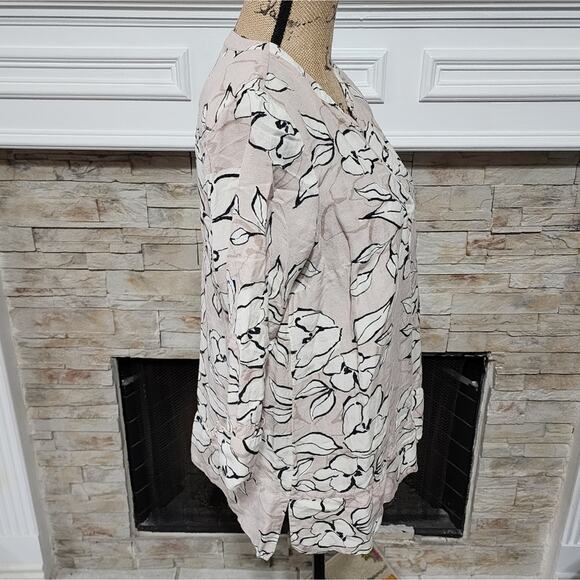 J. Jill floral neutral tones linen blend tunic size XS - Picture 3 of 7